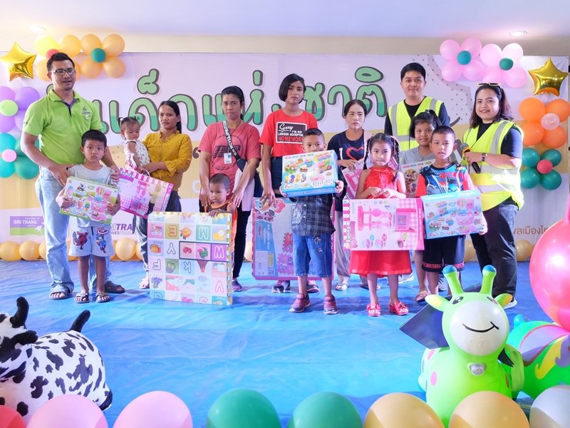Sri Trang Gloves Builds an Environmental Awareness to Children on the Children’s Day