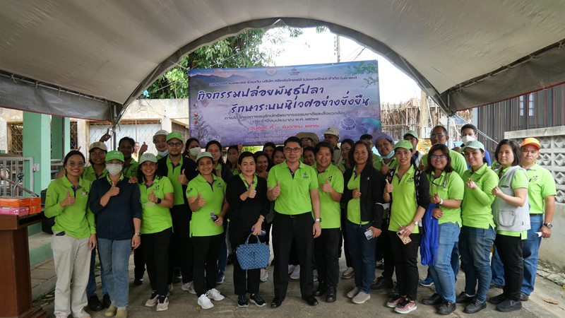 ศรีตรังโกลฟส์ จัดกิจกรรมปล่อยพันธุ์ปลา รักษาระบบนิเวศอย่างยั่งยืน